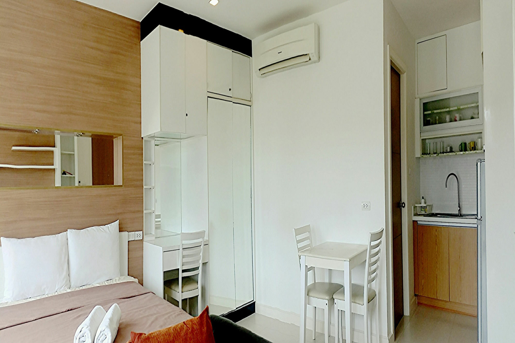 The Seacraze Hua-Hin By Montri C. Apartment Хуа Хин Екстериор снимка